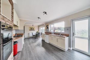Kitchen- click for photo gallery